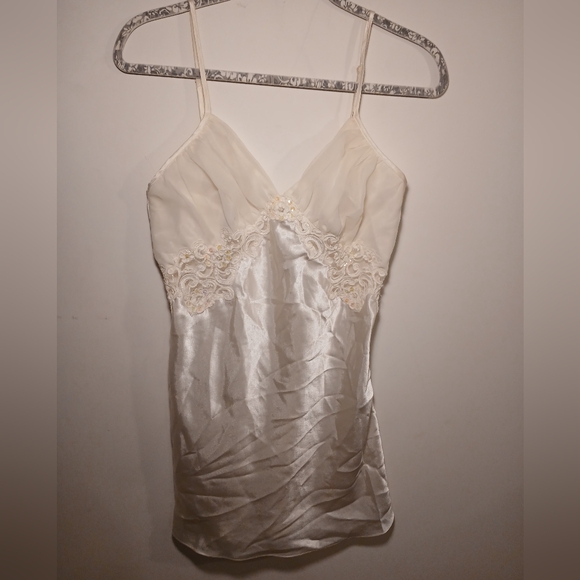 Victoria's Secret Cream Chemise - Picture 2 of 16